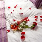 Honeymoon Suites Strand Helderberg